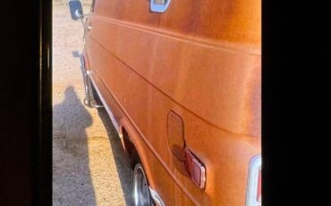 Chevy-van-g20-1977-brown-4