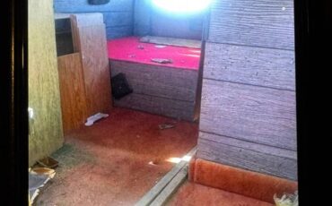 Chevy-van-g20-1977-brown-8
