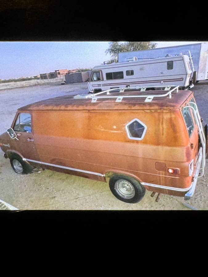 Chevy-van-g20-1977-brown-9