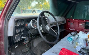 Chevygmc-1974-red-1