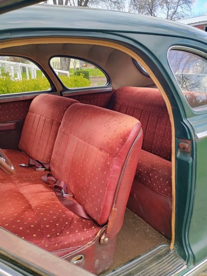 Chrysler-1947-3