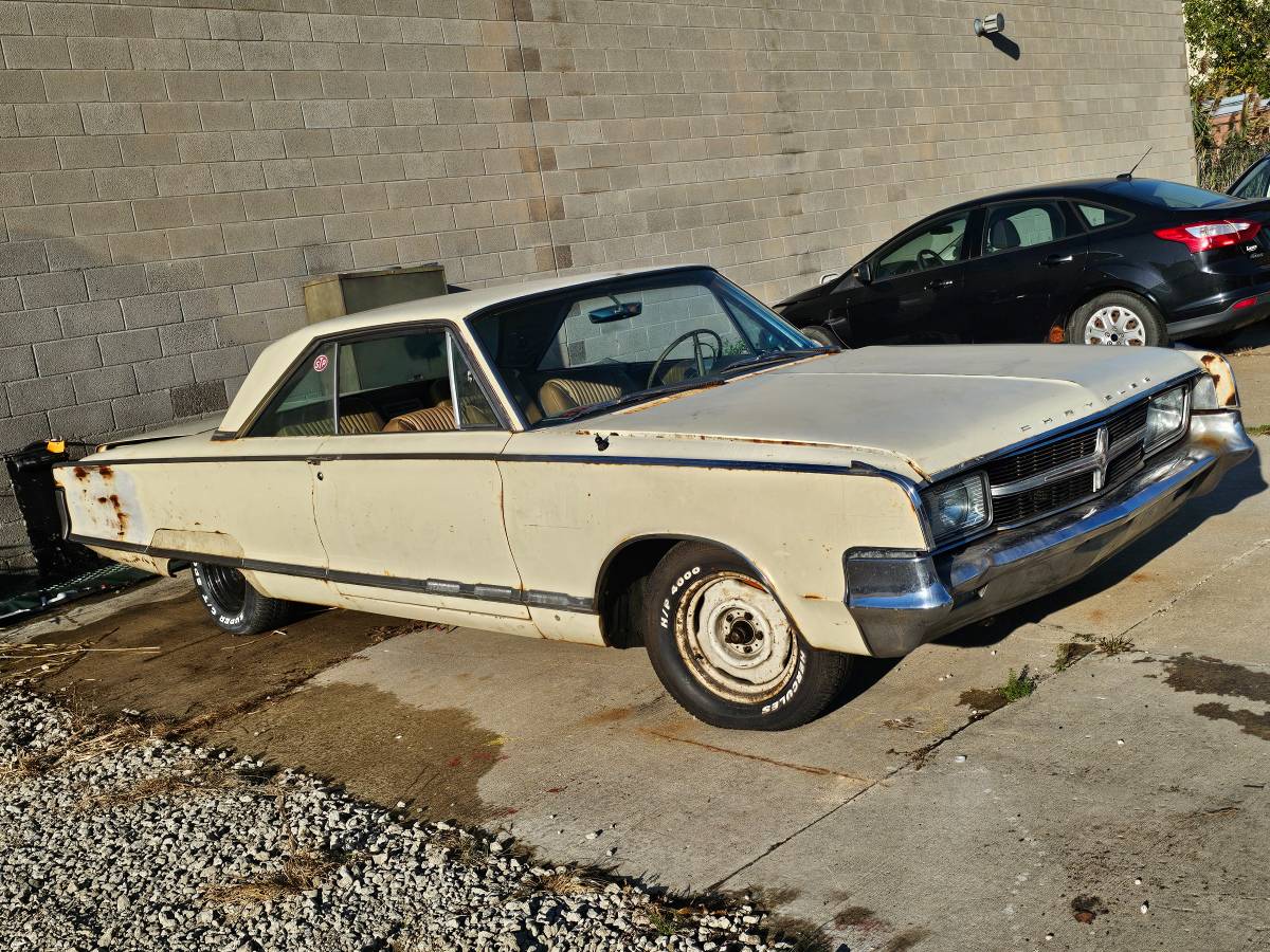Chrysler-300-1965-white-1