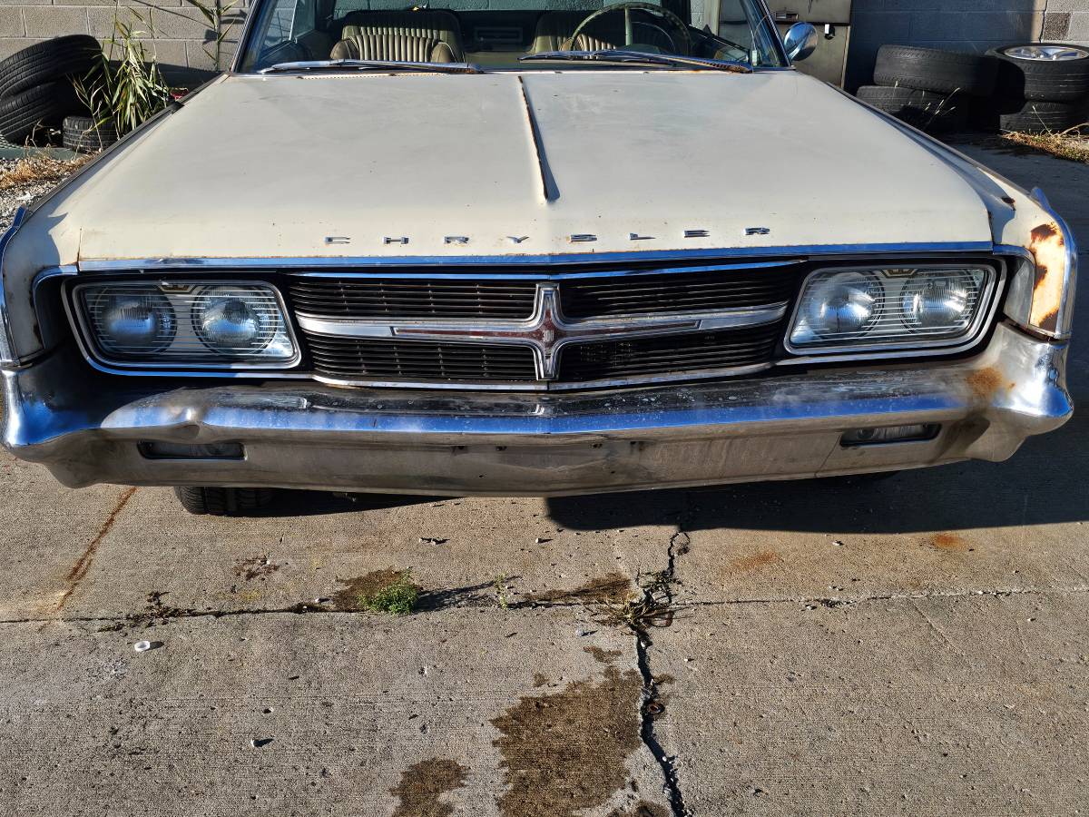Chrysler-300-1965-white-4
