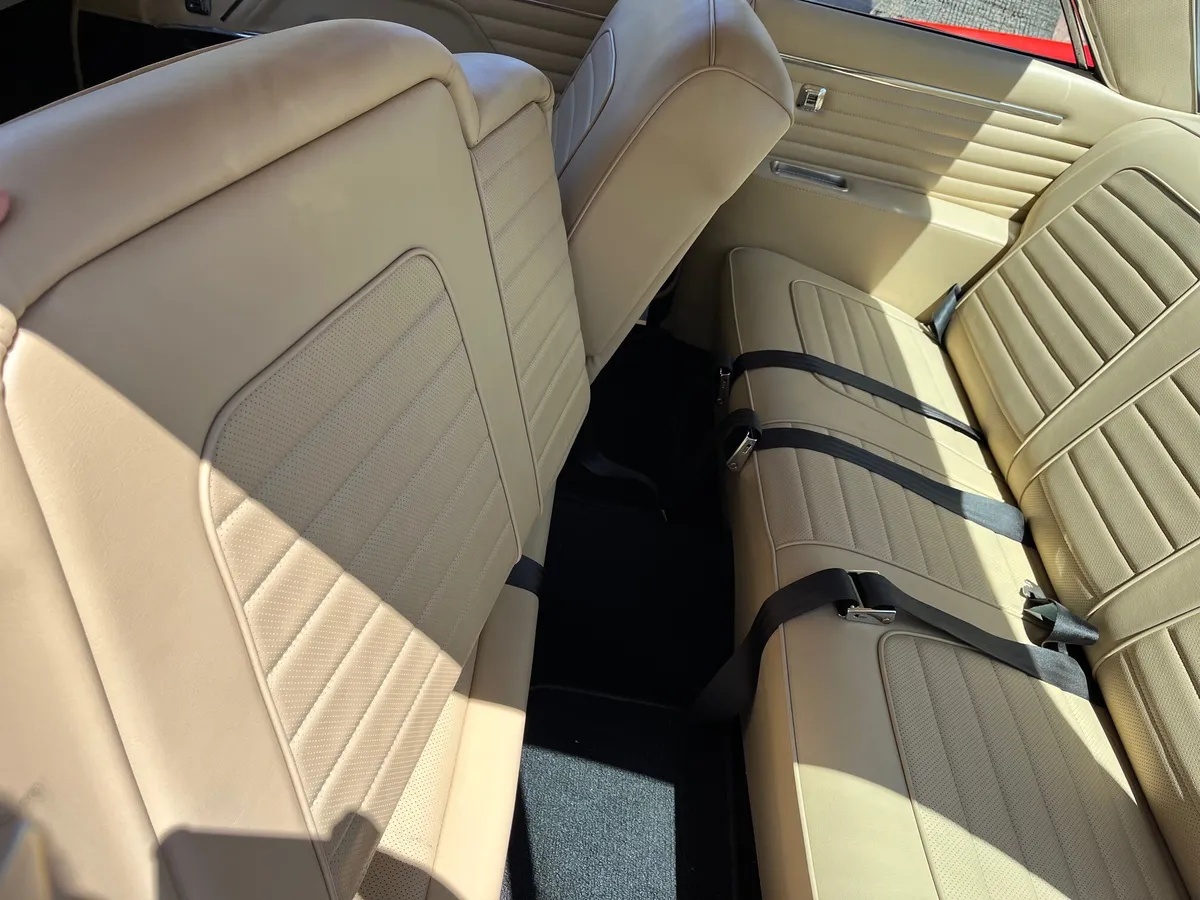 Chrysler-300c-1957-Red-Tan-13