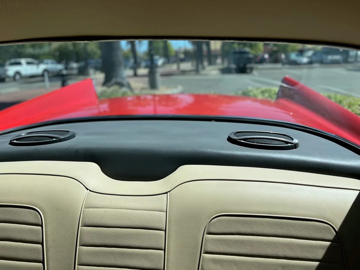 Chrysler-300c-1957-Red-Tan-19