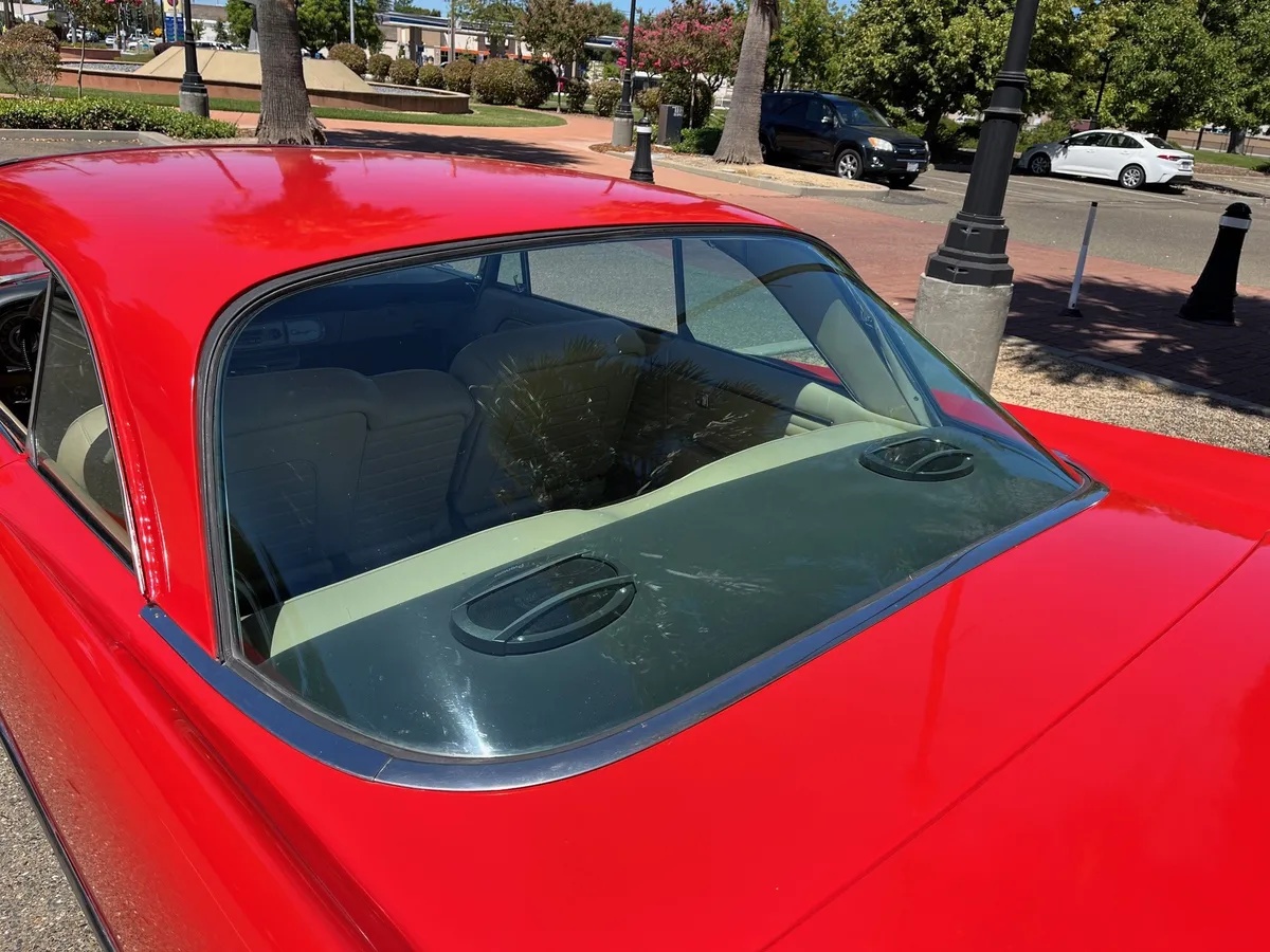 Chrysler-300c-1957-Red-Tan-5