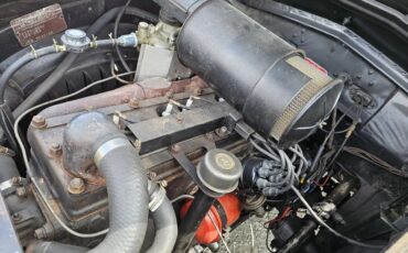 Chrysler-Airflow-1937-3