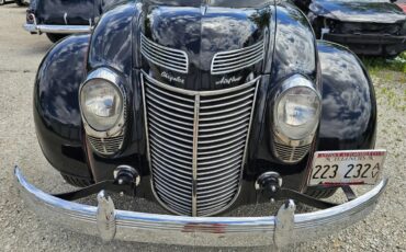 Chrysler-Airflow-1937-4