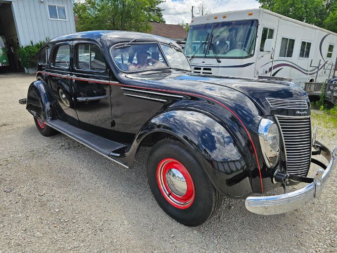 Chrysler-Airflow-1937-9