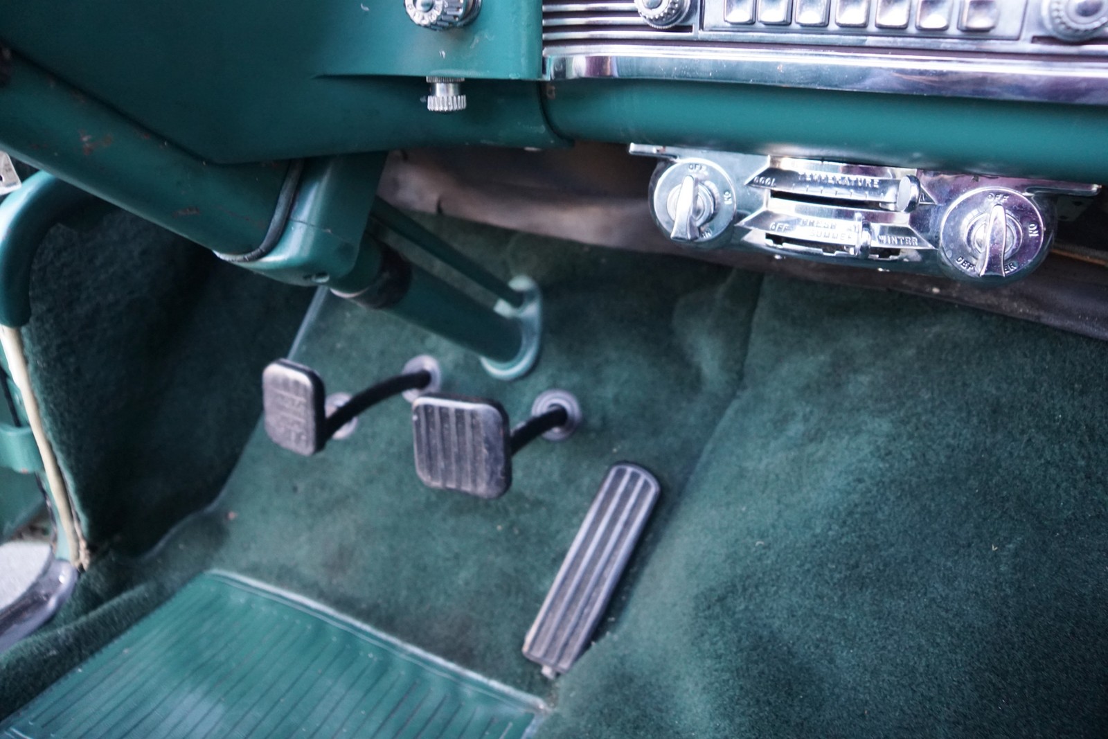 Chrysler-C-48-Windsor-Convertible-1950-Convertible-33