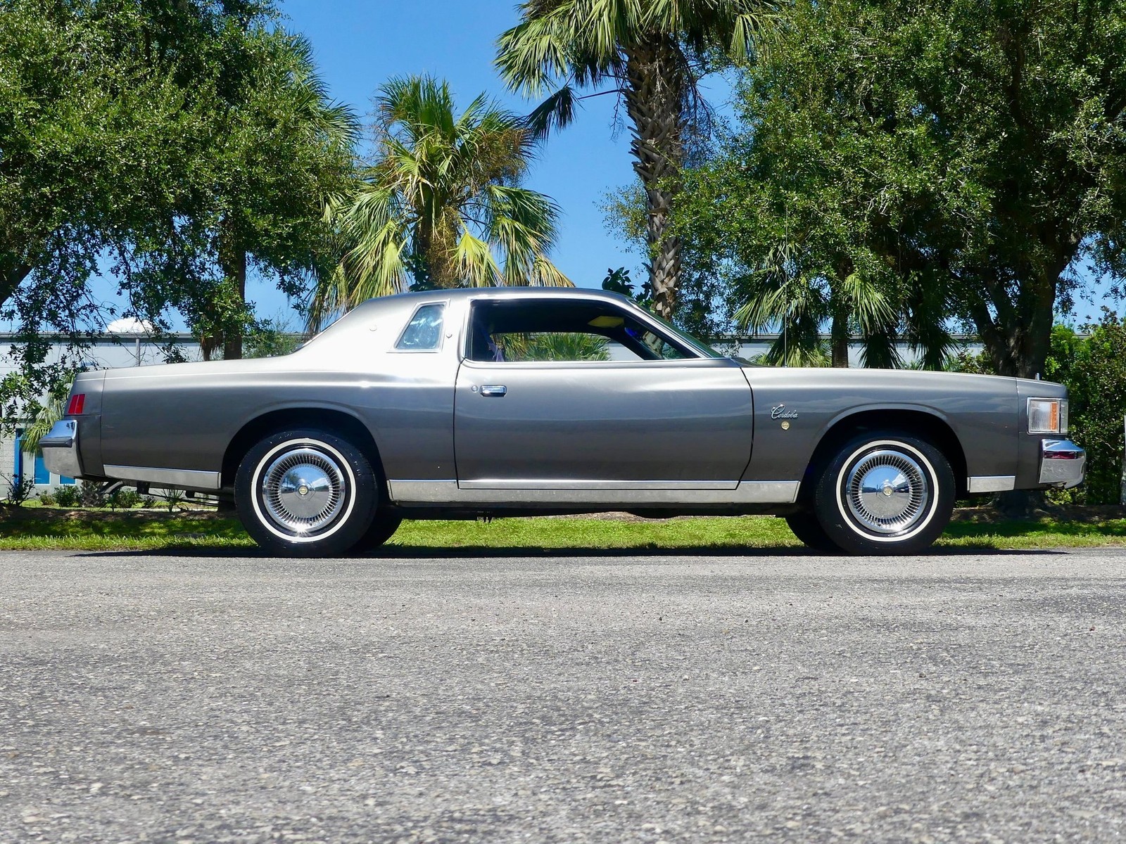 Chrysler-Cordoba-1978-Coupe-22