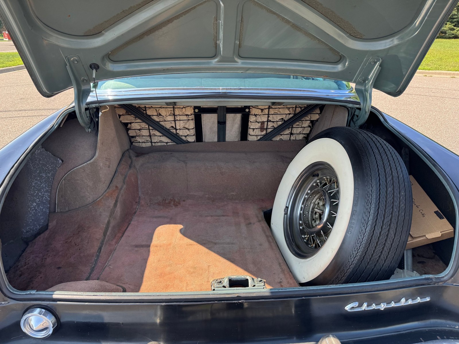 Chrysler-Imperial-1954-Sedan-13