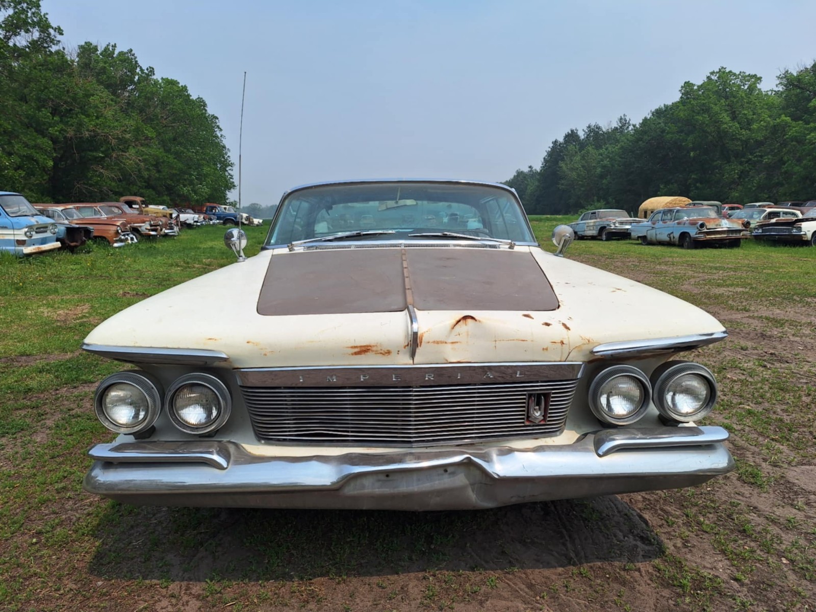 Chrysler-Imperial-1961-1