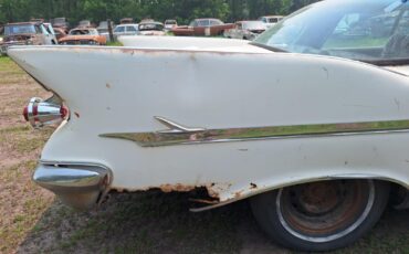 Chrysler-Imperial-1961-14