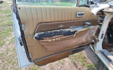 Chrysler-Imperial-1961-18