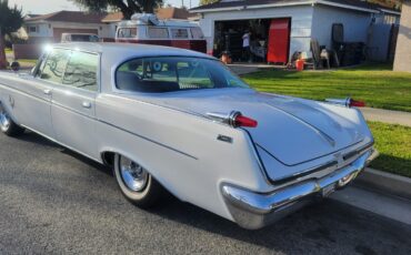 Chrysler-Imperial-1962-Sedan-2
