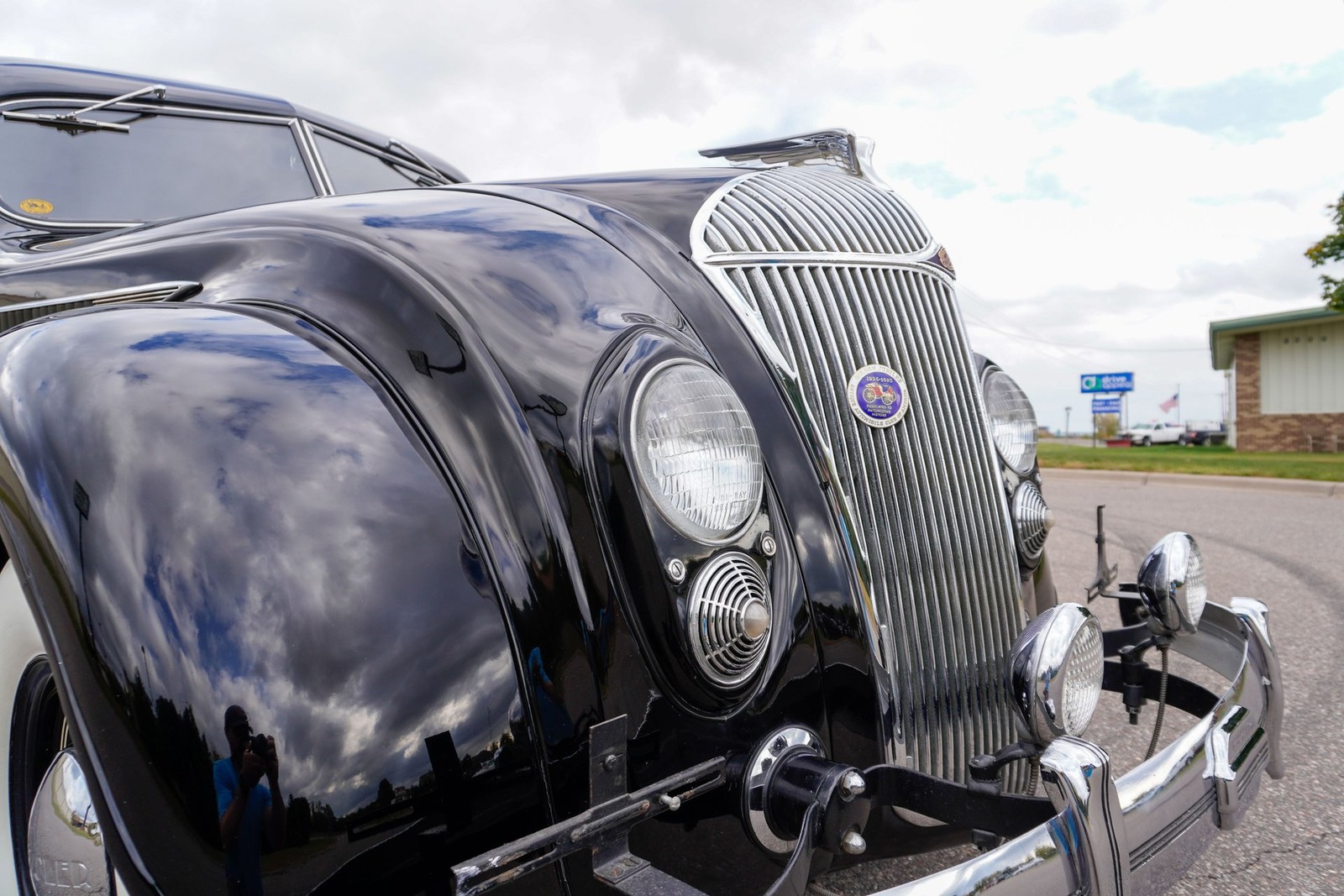 Chrysler-Imperial-Airflow-Sedan-1936-Sedan-20