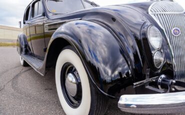 Chrysler-Imperial-Airflow-Sedan-1936-Sedan-21