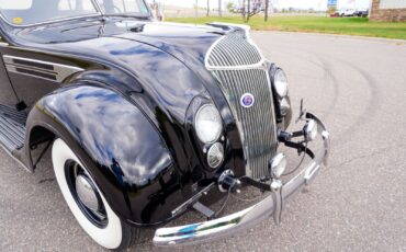 Chrysler-Imperial-Airflow-Sedan-1936-Sedan-22
