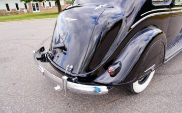Chrysler-Imperial-Airflow-Sedan-1936-Sedan-26