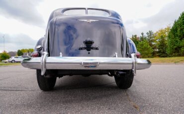Chrysler-Imperial-Airflow-Sedan-1936-Sedan-31