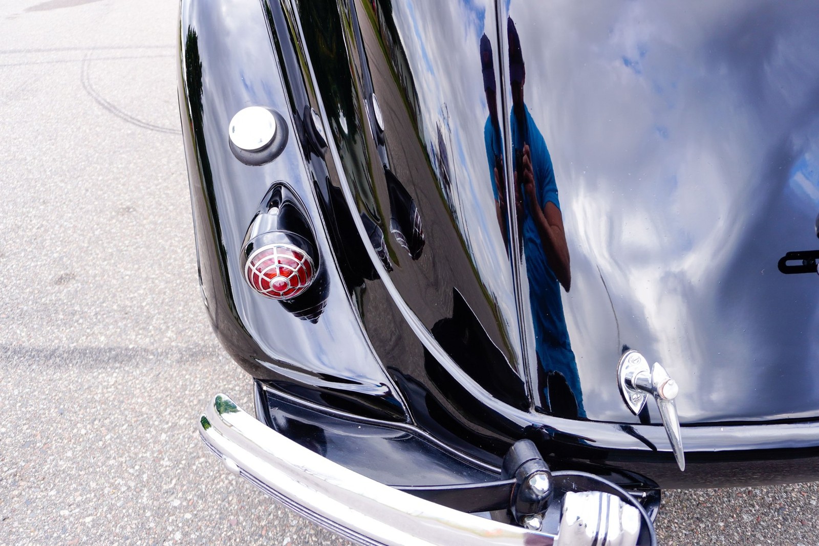 Chrysler-Imperial-Airflow-Sedan-1936-Sedan-32