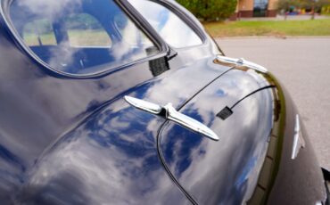 Chrysler-Imperial-Airflow-Sedan-1936-Sedan-39