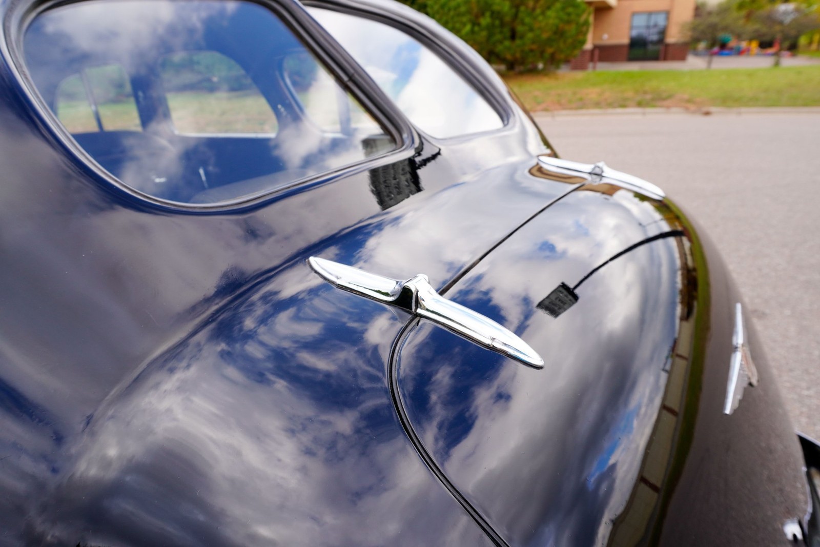 Chrysler-Imperial-Airflow-Sedan-1936-Sedan-39