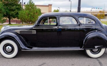 Chrysler-Imperial-Airflow-Sedan-1936-Sedan-6