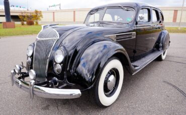 Chrysler-Imperial-Airflow-Sedan-1936-Sedan-7
