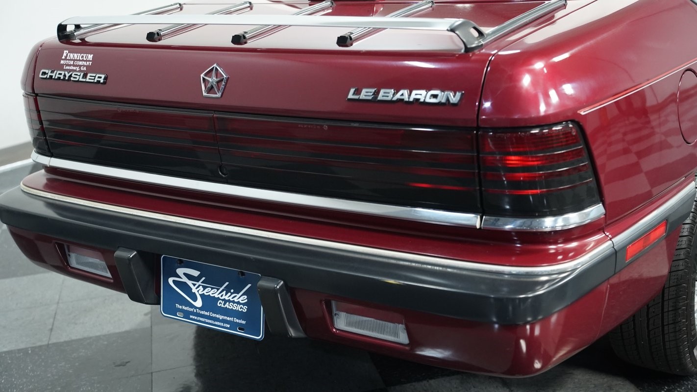 Chrysler-LeBaron-1991-Convertible-23