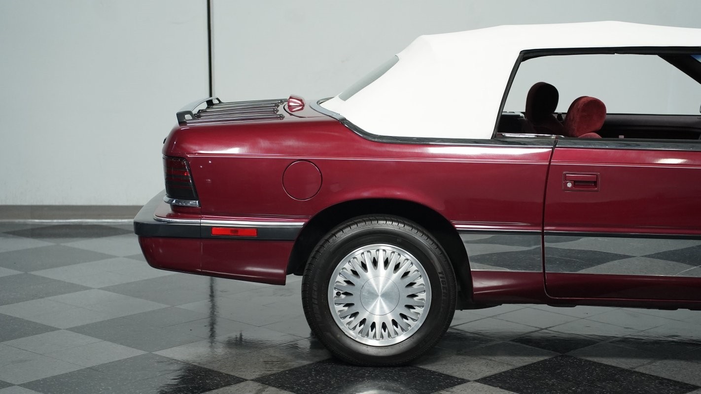 Chrysler-LeBaron-1991-Convertible-26