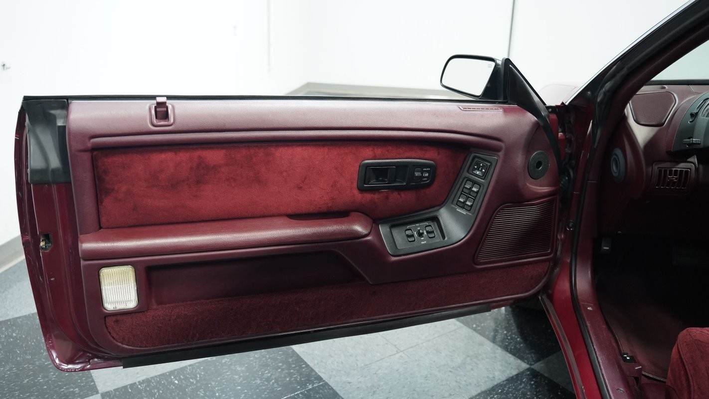 Chrysler-LeBaron-1991-Convertible-32
