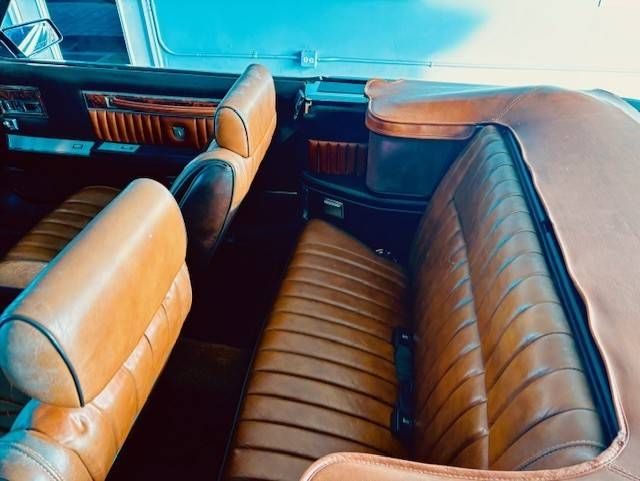 Chrysler-Lebaron-1983-Black-4