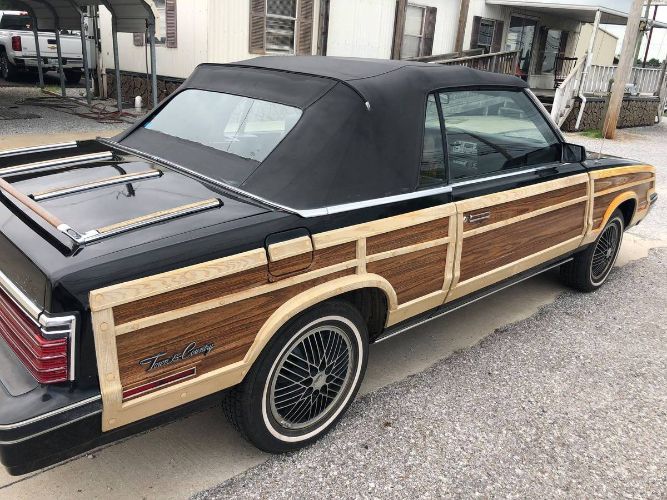 Chrysler-Lebaron-1983-Black-5