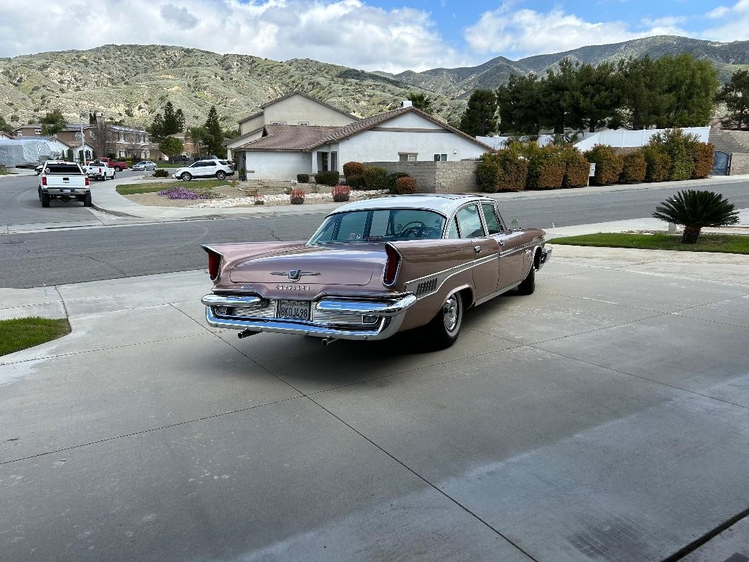 Chrysler-New-Yorker-1959-Sedan-1