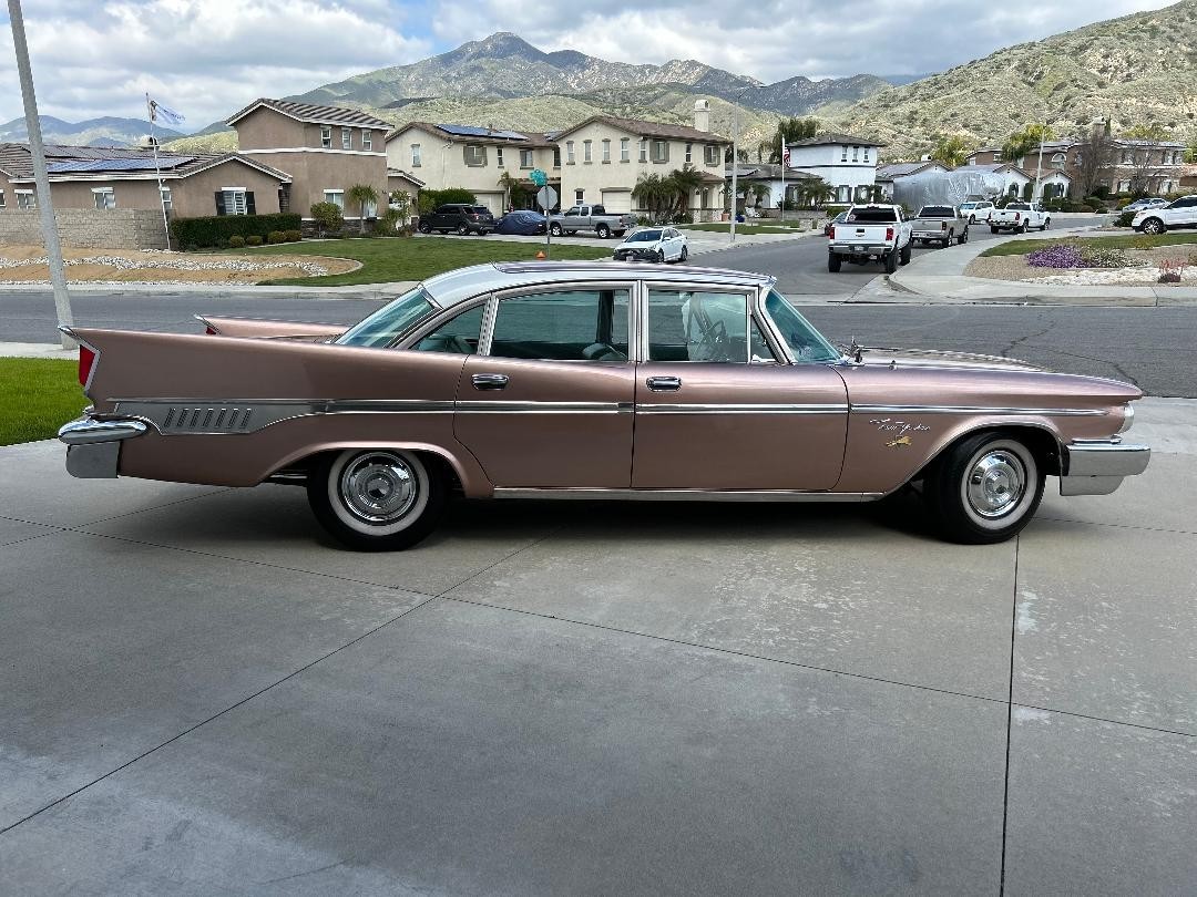 Chrysler-New-Yorker-1959-Sedan-7