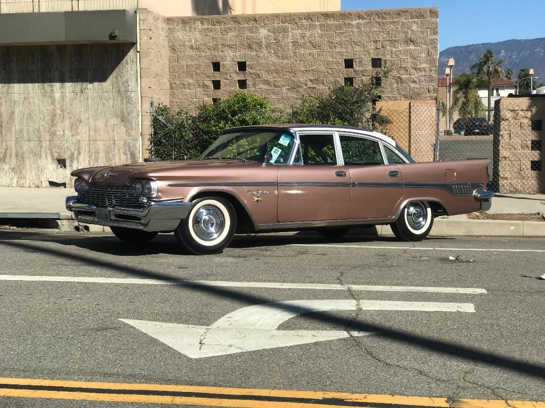 Chrysler-New-Yorker-1959-Sedan