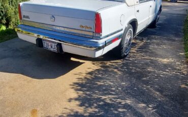 Chrysler-New-Yorker-1991-Sedan-3