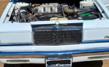 Chrysler-New-Yorker-1991-Sedan-5