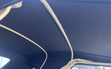 Chrysler-New-yorker-1940-Pale-Yellow-Blue-12