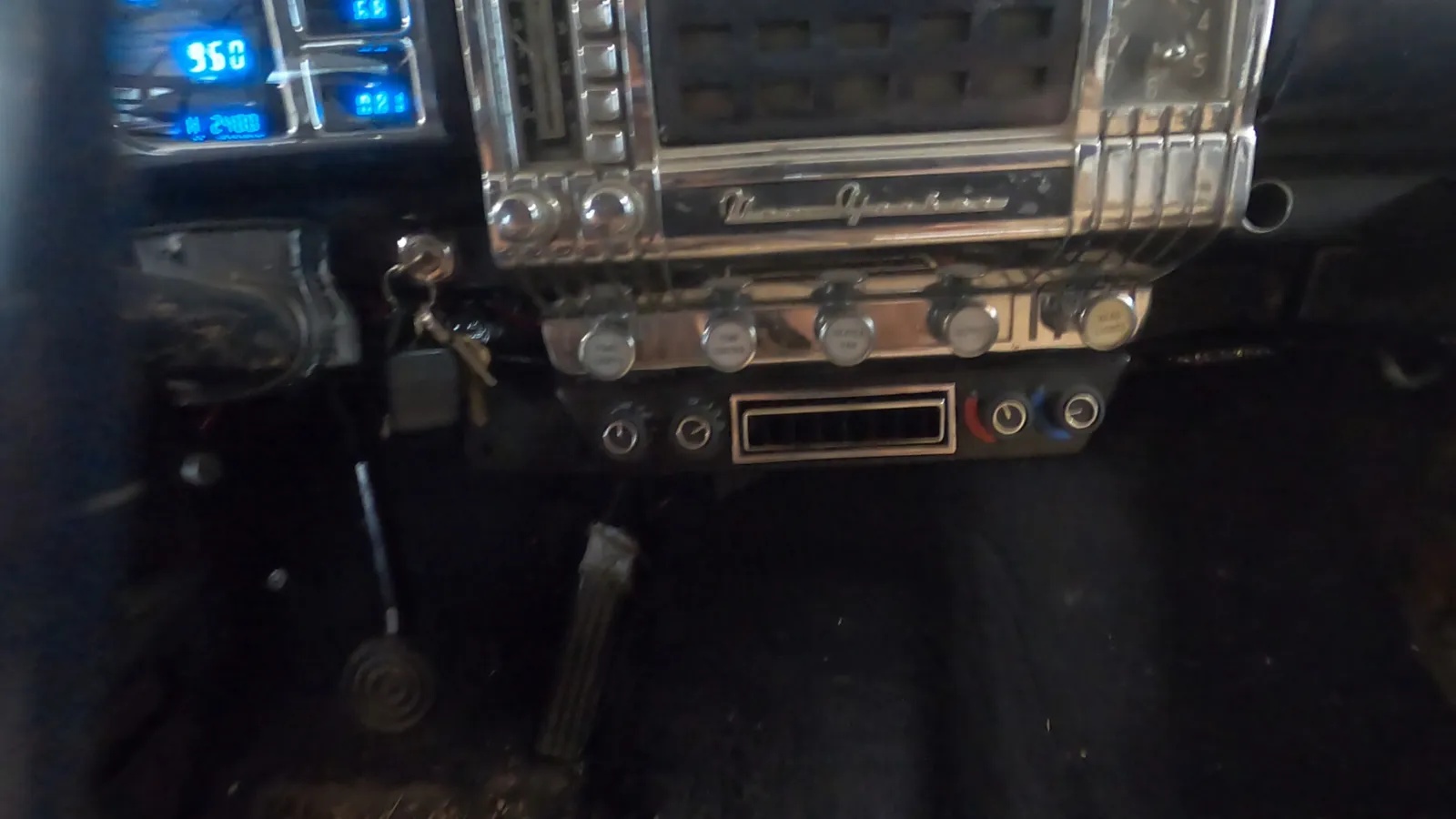 Chrysler-New-yorker-1948-Blue-Blue-5