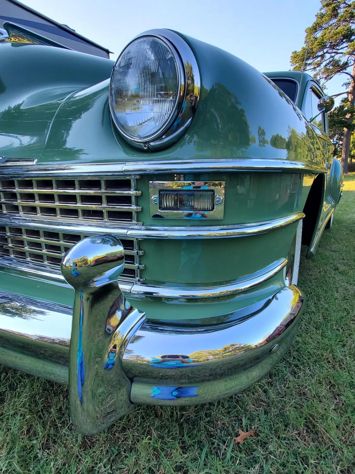 Chrysler-New-yorker-1948-Heather-Green-Green-11