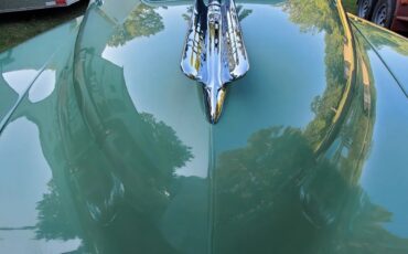 Chrysler-New-yorker-1948-Heather-Green-Green-17