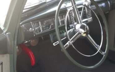 Chrysler-New-yorker-1948-Heather-Green-Green