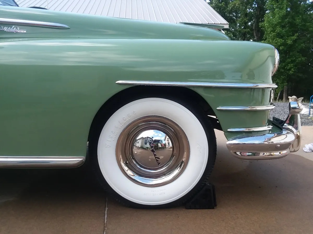 Chrysler-New-yorker-1948-Heather-Green-Green-6