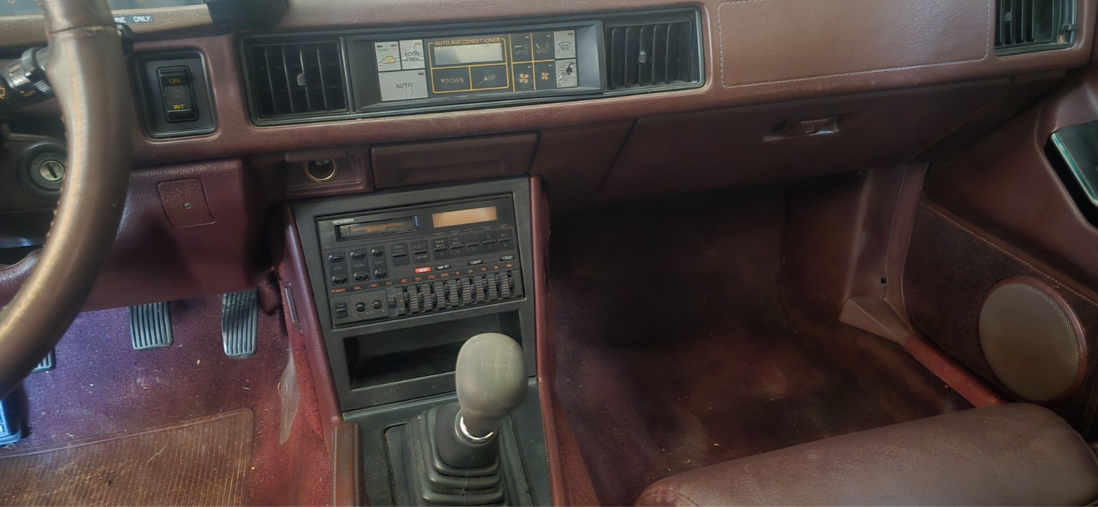 Chrysler-Other-1987-Coupe-16