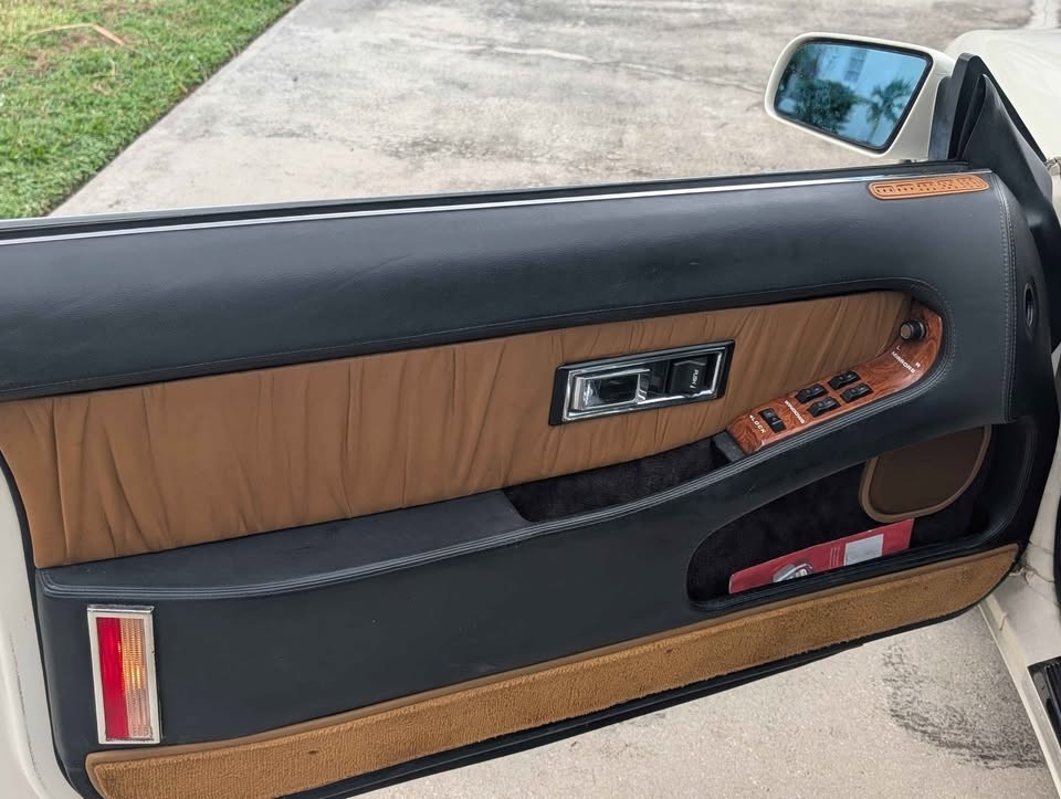 Chrysler-Other-1991-Convertible-14