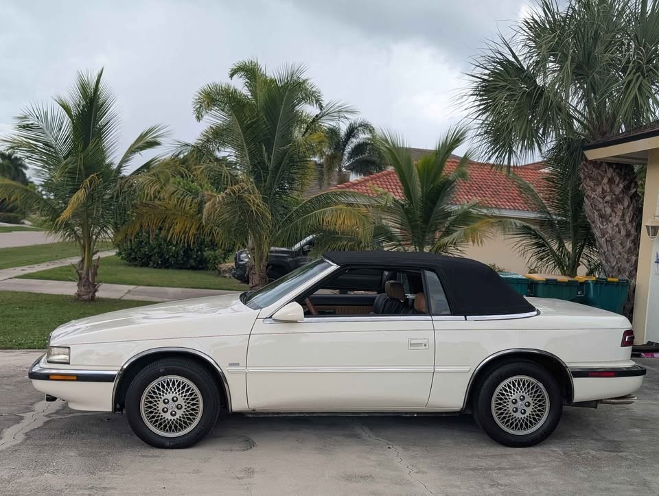 Chrysler-Other-1991-Convertible-2