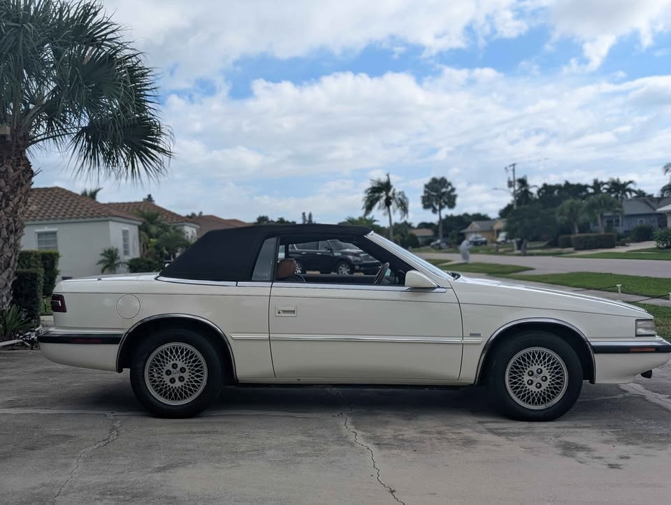 Chrysler-Other-1991-Convertible-6